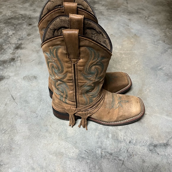 Laredo Women’s Square Toe Boots - Picture 2 of 4